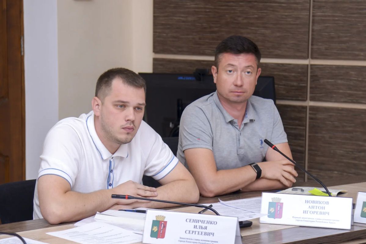 Виталий Оганесян: На аппаратном совещании коллеги доложили о положении дел в курируемых сферах, а также о выполнении поставленных задач Виталий Оганесян: На аппаратном совещании коллеги доложили о положении дел в курируемых сферах, а также о выполнении поставленных задач