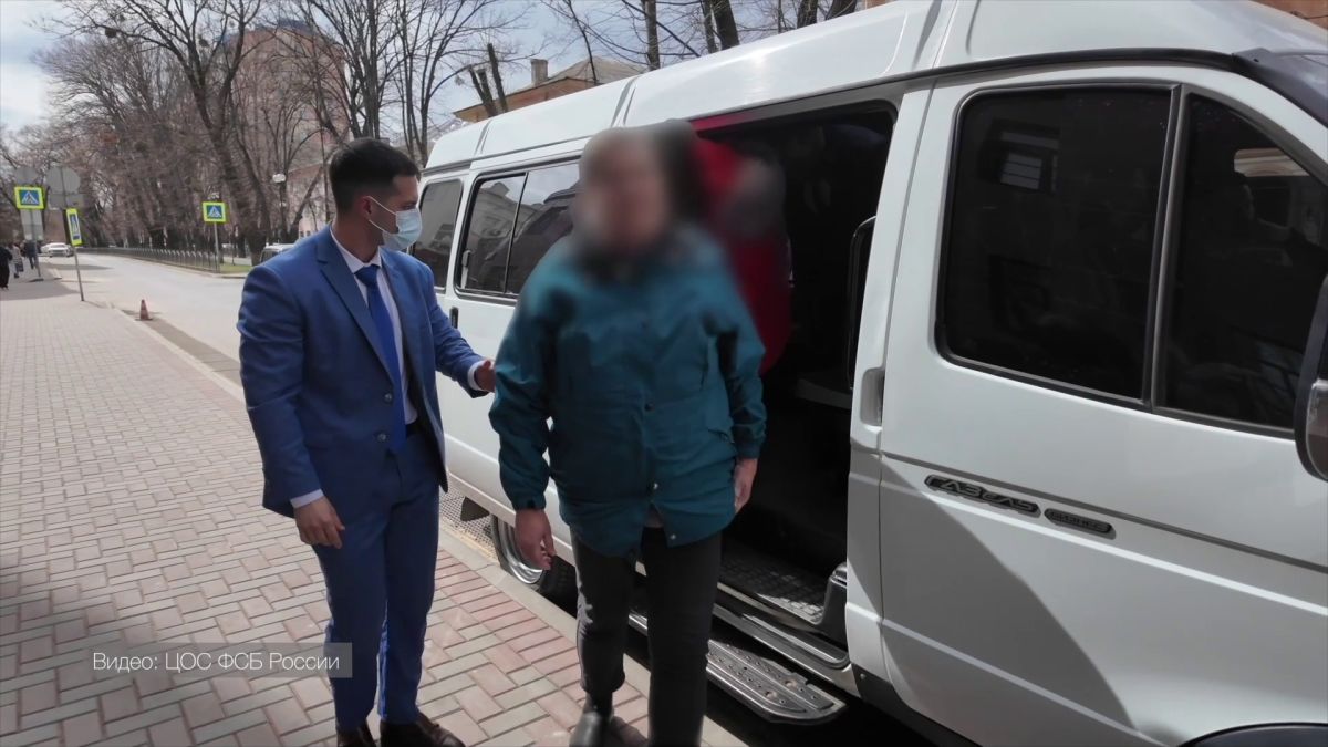 Двух жителей Крыма задержали за передачу данных ВСУ и организацию схронов со взрывчаткой