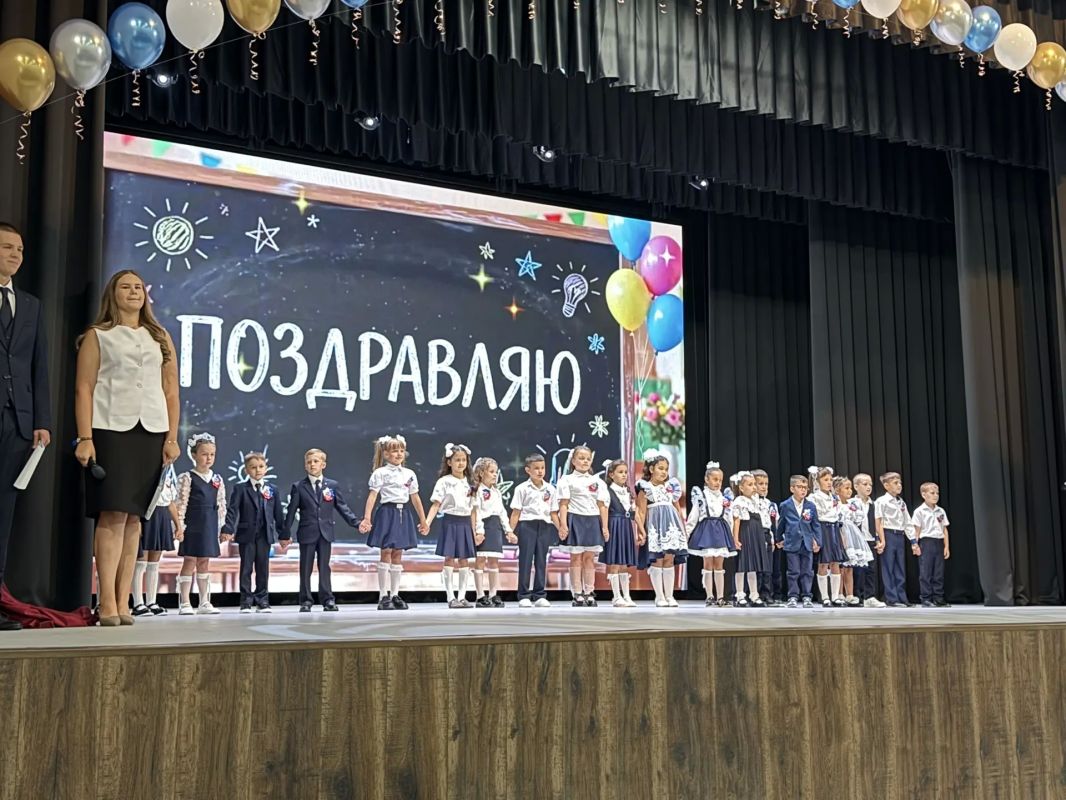 Антон Кравец: Вот и пришло 1 сентября. Школы открыли свои двери для ребят Антон Кравец: Вот и пришло 1 сентября. Школы открыли свои двери для ребят