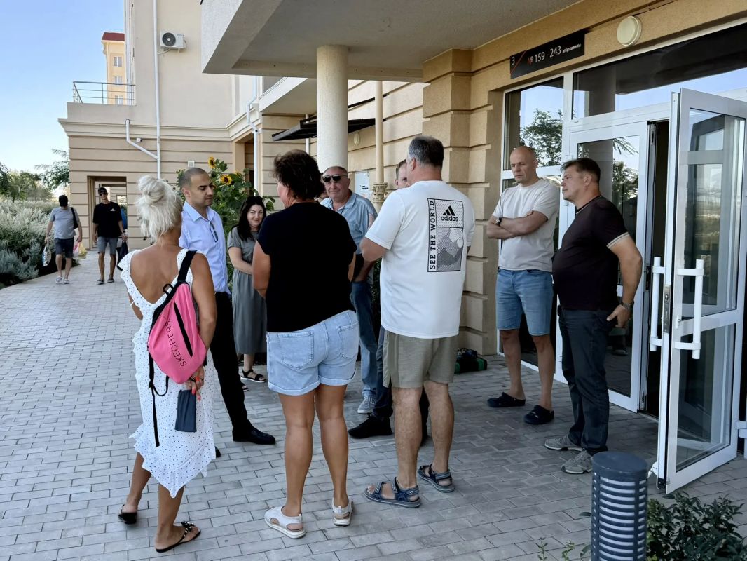 Виталий Оганесян: Работа с обращениями граждан имеет важное значение в коммуникации с жителями и гостями города Виталий Оганесян: Работа с обращениями граждан имеет важное значение в коммуникации с жителями и гостями города