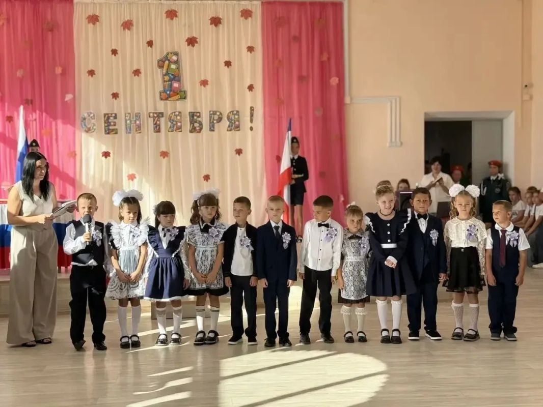 В Джанкойском районе отметили День знаний В Джанкойском районе отметили День знаний