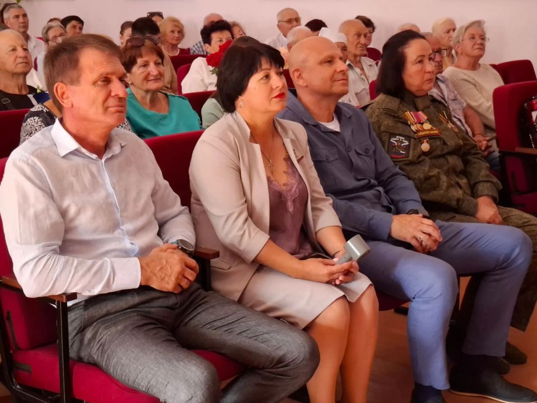 В Советском чествовали старшее поколение и подводили итоги конкурса «Ветеранское подворье-2026"