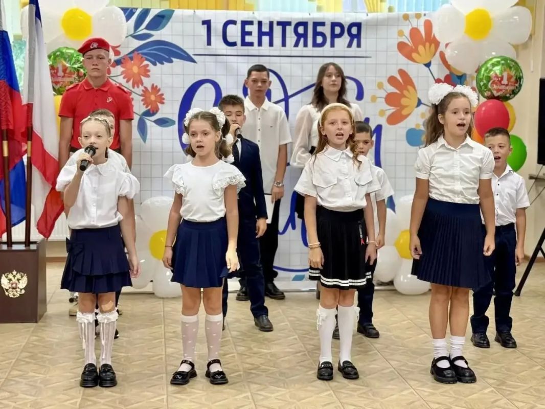 Ранцы, банты и букеты: в Крыму прозвенел первый звонок! Ранцы, банты и букеты: в Крыму прозвенел первый звонок!