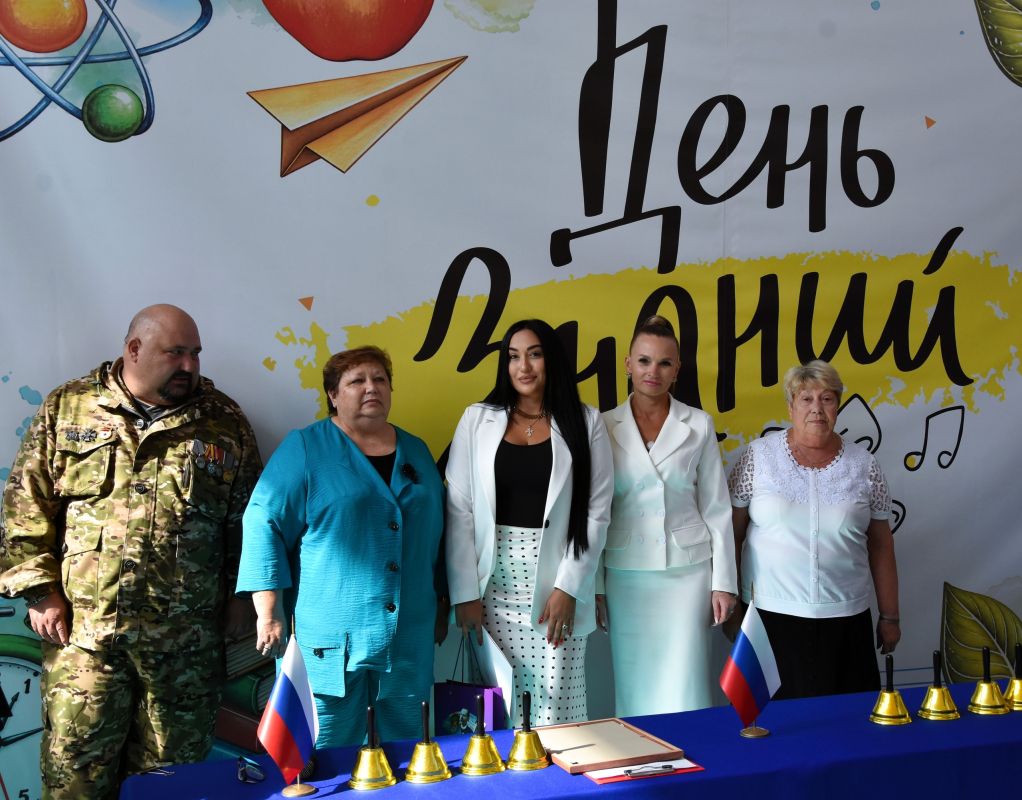В Гимназии им. Андреева Н.Р. прошла торжественная линейка, посвященная Дню знаний