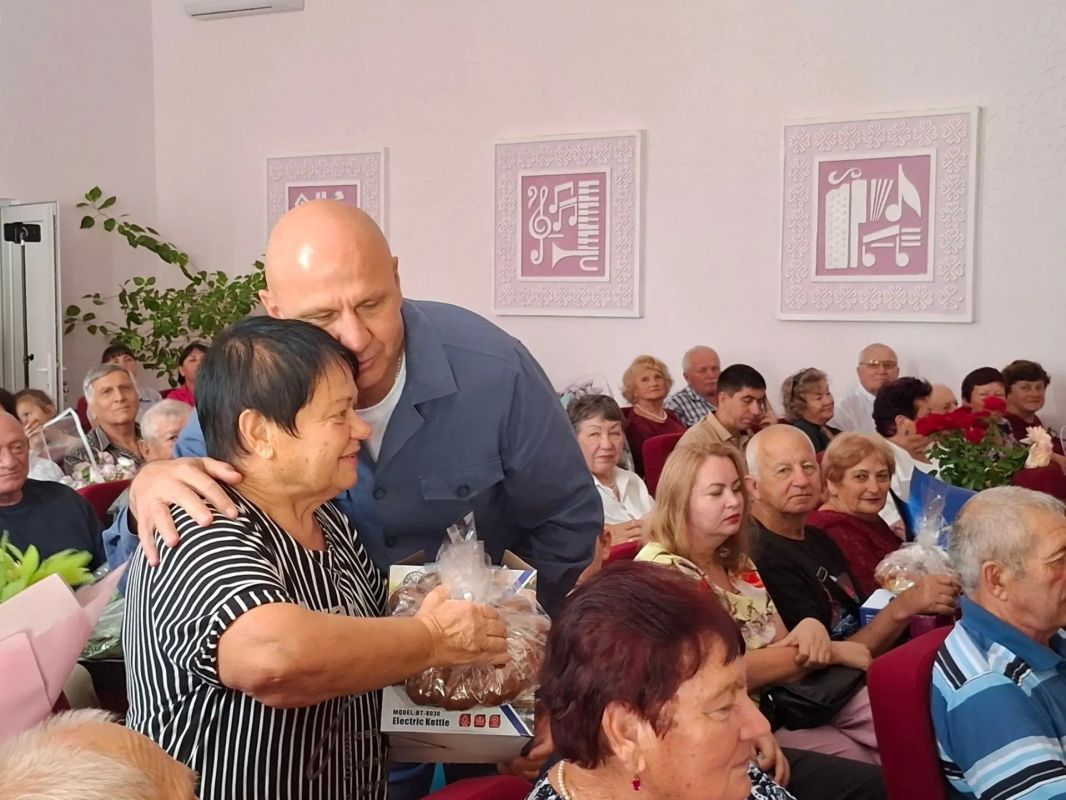 В Советском чествовали старшее поколение и подводили итоги конкурса «Ветеранское подворье-2026" В Советском чествовали старшее поколение и подводили итоги конкурса «Ветеранское подворье-2026"