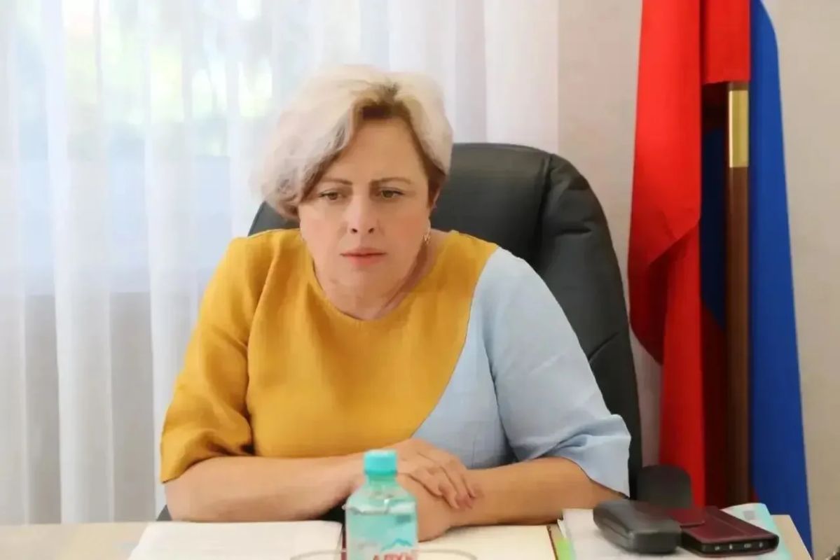 Состоялась рабочая встреча с членом Общественной палаты Республики Крым Зауром Смирновым Состоялась рабочая встреча с членом Общественной палаты Республики Крым Зауром Смирновым