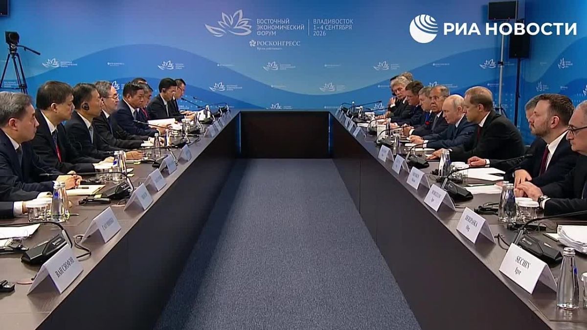 Путин назвал отношения России и Китая беспрецедентными