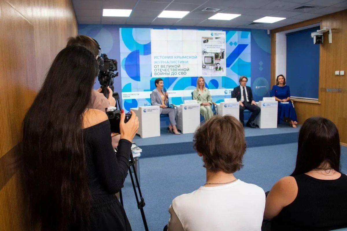 В Симферополе презентовали второй том фундаментального исследования «История крымской журналистики»
