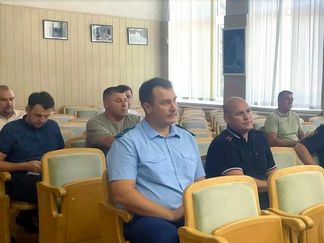 В Симферопольском районе обсудили оптимизацию системы обращения с отходами В Симферопольском районе обсудили оптимизацию системы обращения с отходами