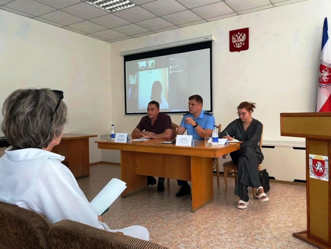 В городе Щелкино прошло заседание рабочей группы по противодействию нелегальной занятости В городе Щелкино прошло заседание рабочей группы по противодействию нелегальной занятости