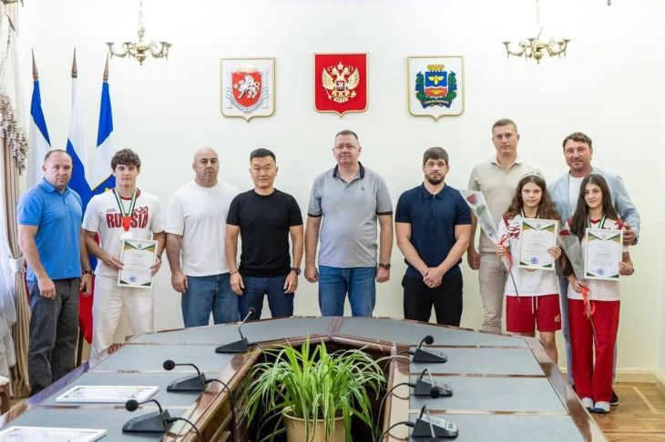 Симферопольские спортсмены завоевали три медали на молодежном чемпионате мира по ММА