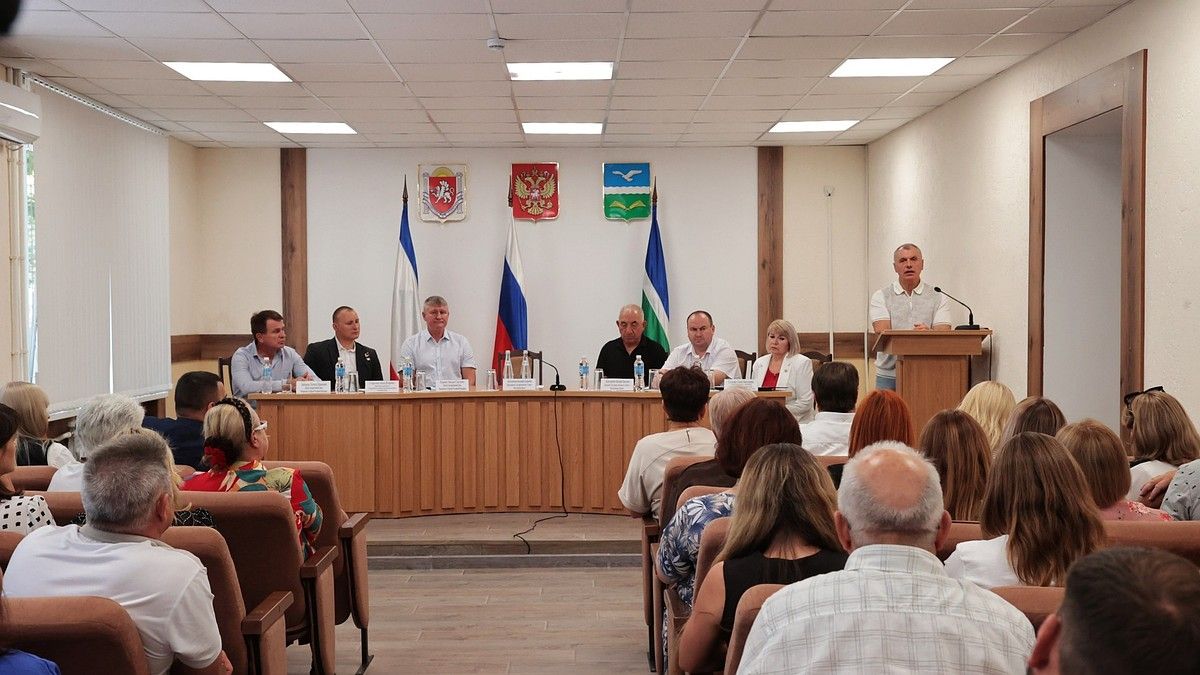 Власти Крыма прорабатывают меры по обеспечению полуострова топливом и электроэнергией