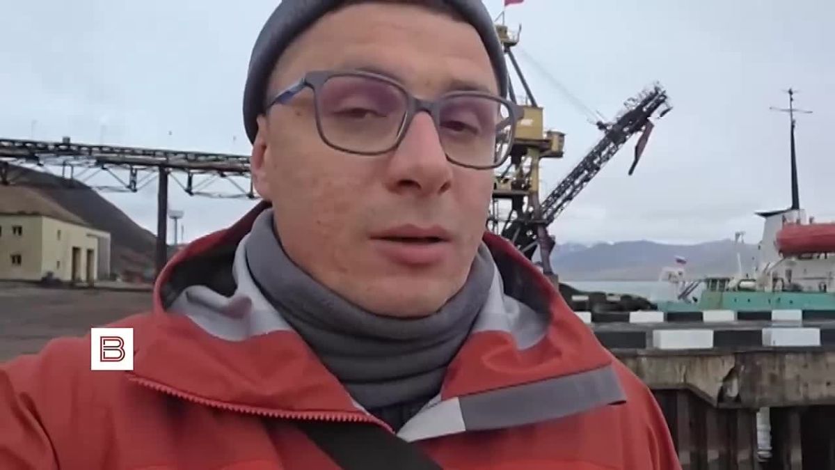 "Никаких проблем при заходе в порт у нас не возникло": журналист ИС "Вести" Дмитрий Акимов сейчас находится на российском научно-исследовательском судне "Профессор Молчанов", которое арестовала Норвегия