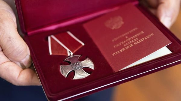 Спас людей ценой собственной жизни – в Крыму награжден сотрудник МЧС