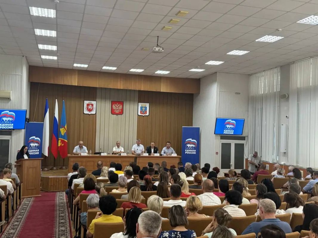 Михаил Шеремет: В рамках избирательной кампании, совместно с Председателем Государственного Совета Республики Крым Владимиром Константиновым, а также коллегами провели серию выездов по муниципальным образованиям полуострова Михаил Шеремет: В рамках избирательной кампании, совместно с Председателем Государственного Совета Республики Крым Владимиром Константиновым, а также коллегами провели серию выездов по муниципальным образованиям полуострова