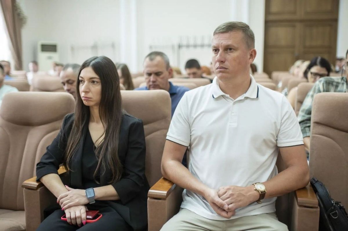 В Симферополе прошло оперативно-хозяйственное совещание В Симферополе прошло оперативно-хозяйственное совещание