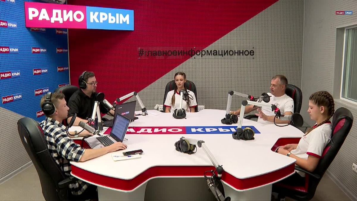 Педагог рассказал о подготовке крымской команды «Грифон» к Всероссийскому слёту активистов движения «Пост № 1»