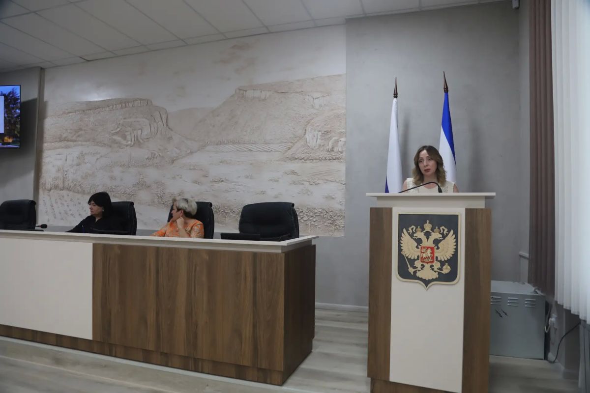 Состоялось еженедельное аппаратное совещание, в ходе которого участники обсудили работу экстренных служб, подготовку к отопительному сезону и реализацию федеральных требований в сфере недвижимости Состоялось еженедельное аппаратное совещание, в ходе которого участники обсудили работу экстренных служб, подготовку к отопительному сезону и реализацию федеральных требований в сфере недвижимости