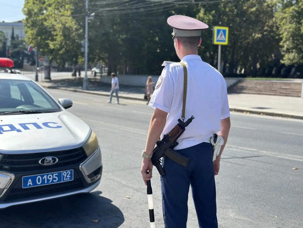 Госавтоинспекция Севастополя призывает быть осторожными на пешеходных переходах