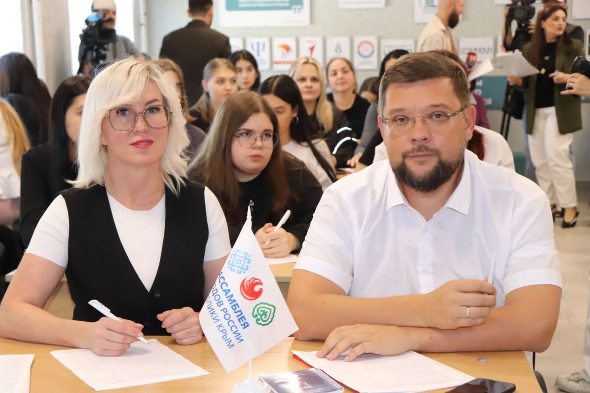 Студенты КИПУ им. Ф. Якубова приняли участие во Всероссийской акции «Россия — дом народов», приуроченной ко Дню языков народов Российской Федерации Студенты КИПУ им. Ф. Якубова приняли участие во Всероссийской акции «Россия — дом народов», приуроченной ко Дню языков народов Российской Федерации