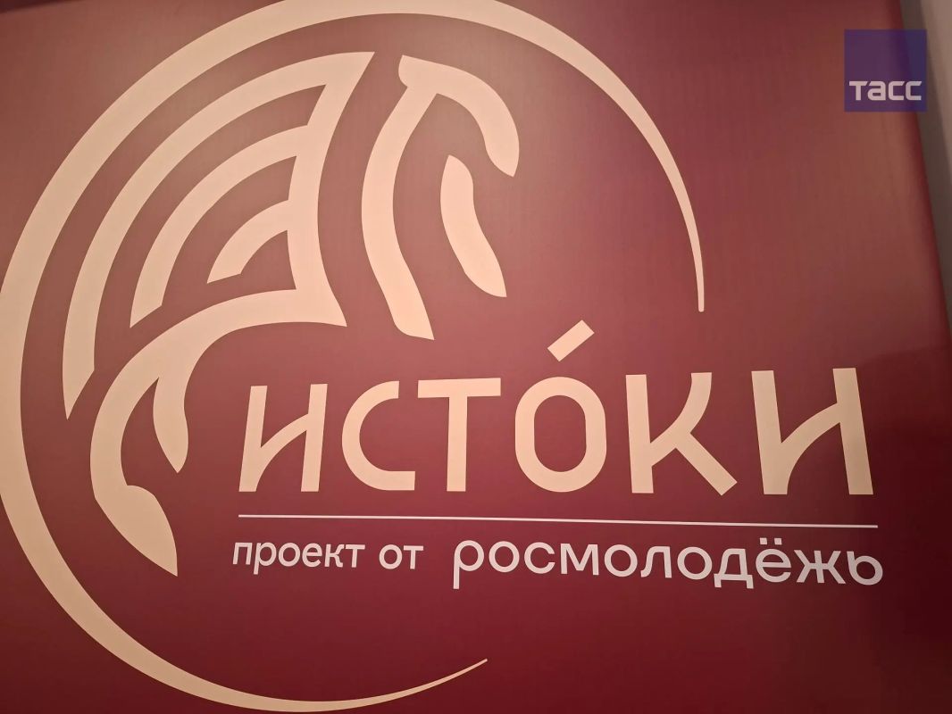 Форум "Истоки" в Севастополе открылся в ограниченном формате —только для молодежи Крымского полуострова, сообщил замруководителя Федерального агентства по делам молодежи Егор Литвиненко, передает корреспондент ТАСС Форум "Истоки" в Севастополе открылся в ограниченном формате —только для молодежи Крымского полуострова, сообщил замруководителя Федерального агентства по делам молодежи Егор Литвиненко, передает корреспондент ТАСС