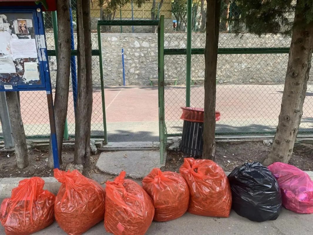 Продолжаю знакомство с Гурзуфом Продолжаю знакомство с Гурзуфом