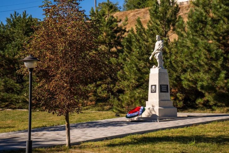 В Симферополе почтили память воинов, погибших в Крымской войне