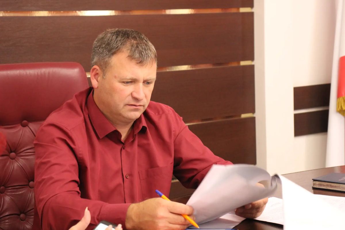 И. о. главы администрации Игорь Крутьков провел прием граждан И. о. главы администрации Игорь Крутьков провел прием граждан