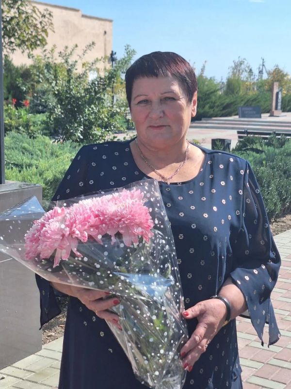 Сегодня отмечает свой день рождения председатель Красногвардейского сельского совета- глава администрации Красногвардейского сельского поселения, депутат Советского районного совета, Почётный гражданин Советского района...