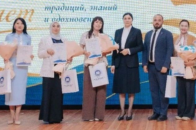 Учитель родного языка Сусана Абдувелиева в числе 15 полуфиналистов конкурса «Лучший учитель родного языка и родной литературы» который проходит в г. Липецк