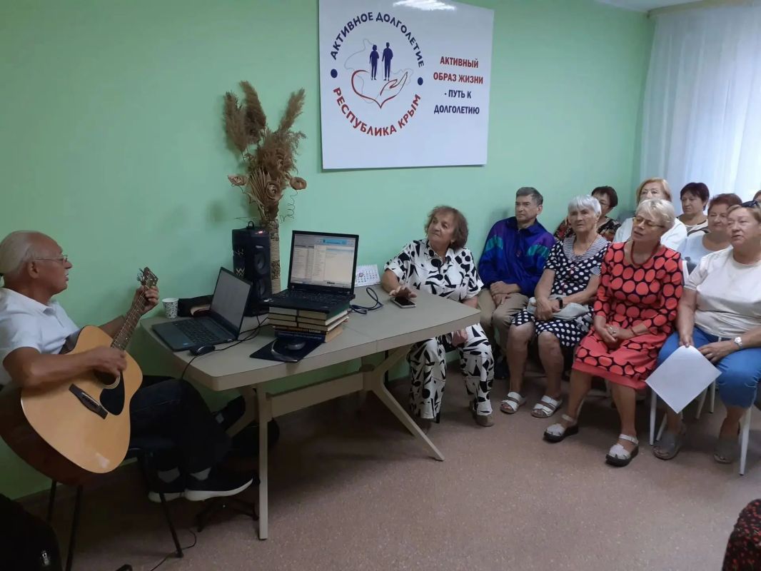 «Керченский вальс в кругу друзей» «Керченский вальс в кругу друзей»