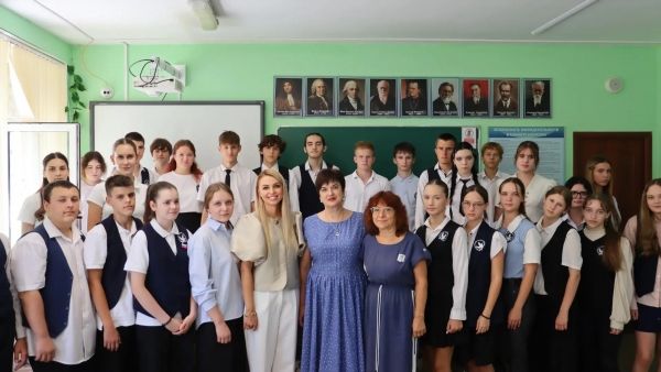 Депутаты Госсовета Крыма провели парламентские уроки, посвящённые героям Крымской войны Депутаты Госсовета Крыма провели парламентские уроки, посвящённые героям Крымской войны