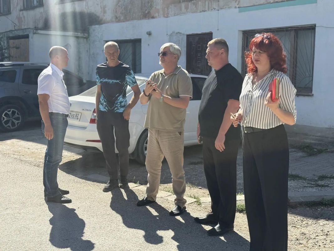 Игорь Ивин: продолжаем разбирать обращения жителей на месте Игорь Ивин: продолжаем разбирать обращения жителей на месте