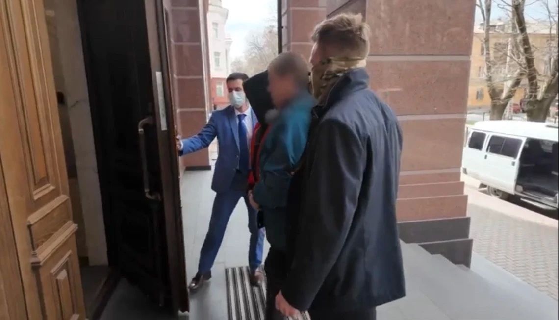 Брат и сестра из республики предстанут перед судом по обвинению в государственной измене