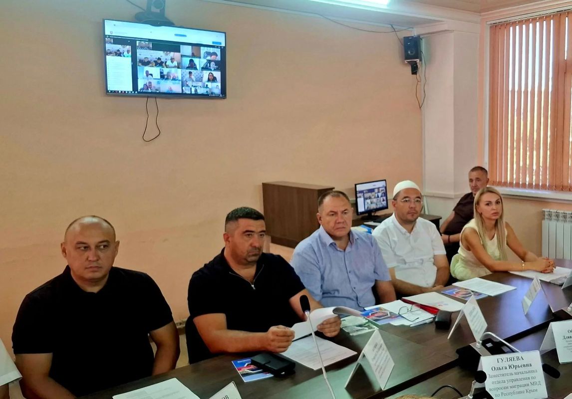 В Государственном комитете по делам межнациональных отношений Республики Крым обсудили вопросы реализации государственной национальной политики В Государственном комитете по делам межнациональных отношений Республики Крым обсудили вопросы реализации государственной национальной политики