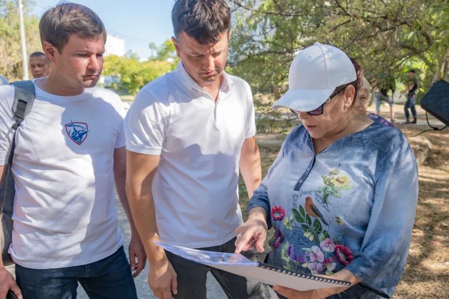 На улице Хрусталева появится новый многофункциональный парк На улице Хрусталева появится новый многофункциональный парк