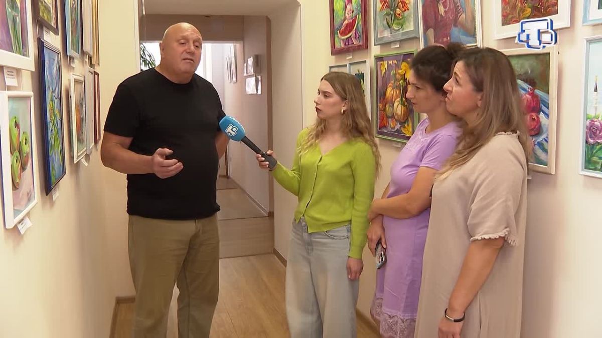 В Симферополе открылась выставка «Живописное трио»
