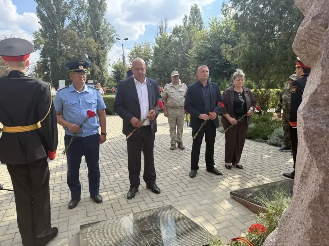 «Всесильно время мощными руками - «Всесильно время мощными руками -