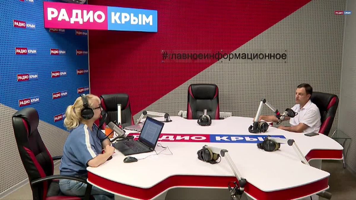 Около тысячи человек в Крыму написали языковой диктант в День языков народов России