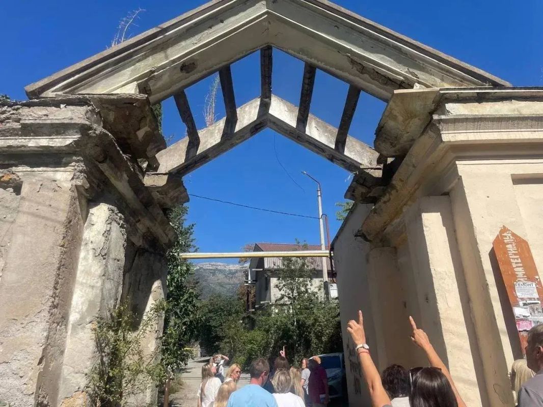 Традиционно выходные посвятила обходам многоквартирных домов и встречам с жителями Традиционно выходные посвятила обходам многоквартирных домов и встречам с жителями