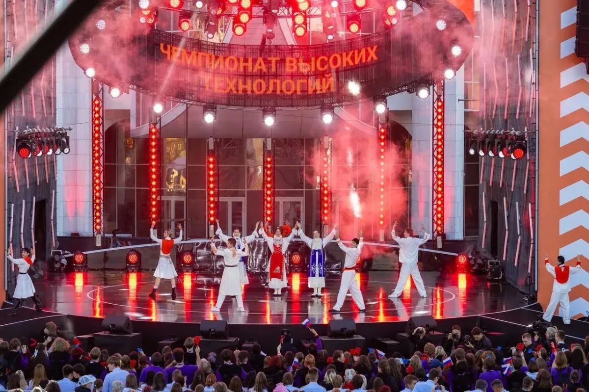 Иван Кошель: Церемония открытия Финала Чемпионата высоких технологий Иван Кошель: Церемония открытия Финала Чемпионата высоких технологий