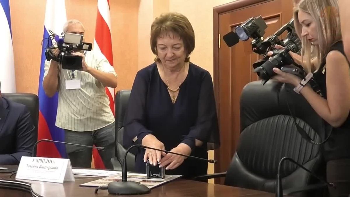 В Керчи состоялась церемония специального гашения почтовых марок из серии «Археологическое наследие России»