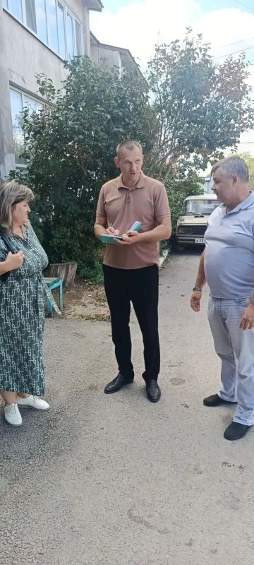 Первый заместитель главы администрации Сакского района Андрей Польченко с рабочим визитом посетил село Веселовка