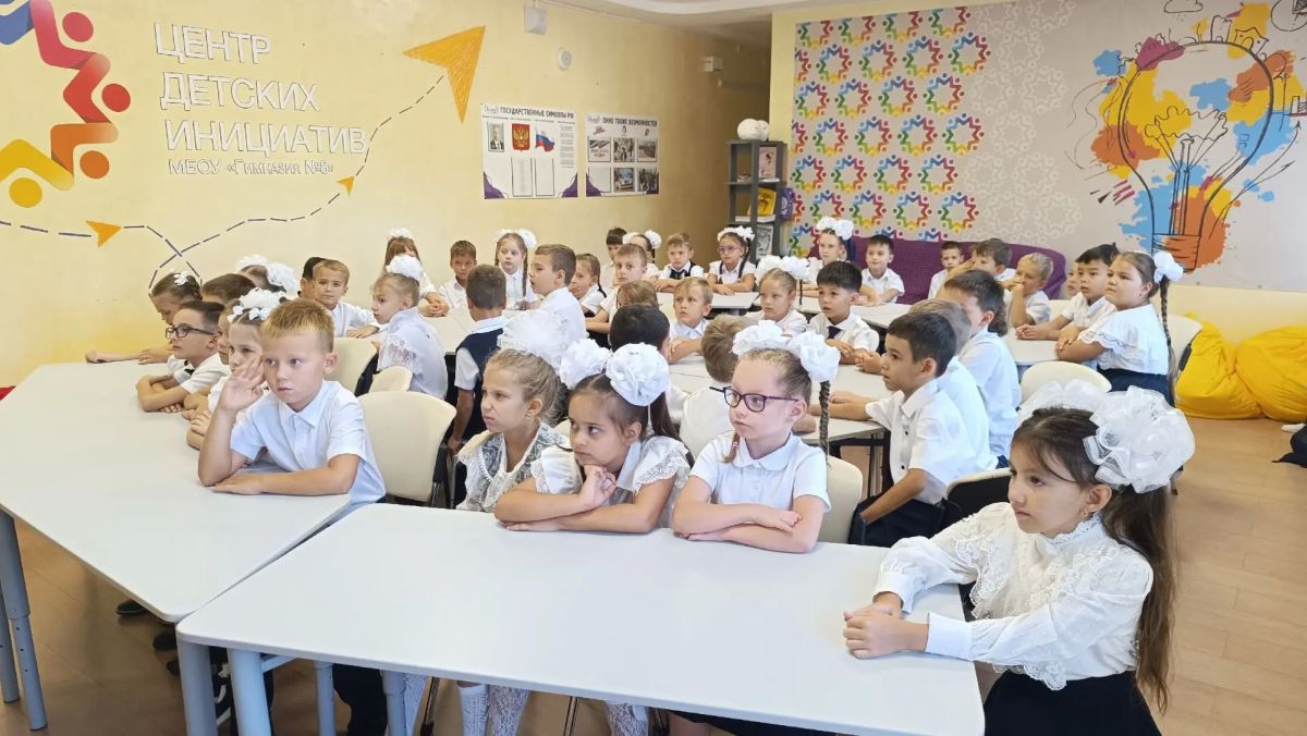 В школах Евпатории прошли уроки по безопасности дорожного движения В школах Евпатории прошли уроки по безопасности дорожного движения
