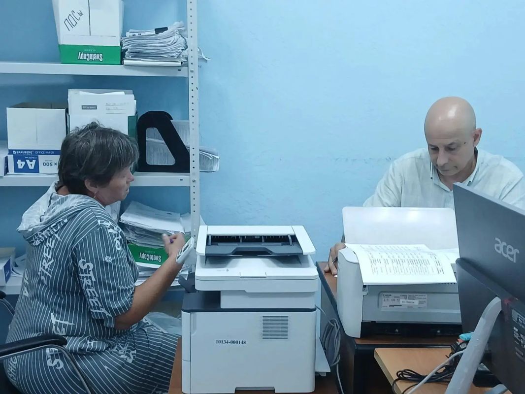 Начальник Инспекции Елена Кухоль, а также Первый заместитель начальника Инспекции Дмитрий Разумовский, заместитель начальника Инспекции Сергей Гавриленко и начальник управления контрольно-надзорной деятельности Айдер... Начальник Инспекции Елена Кухоль, а также Первый заместитель начальника Инспекции Дмитрий Разумовский, заместитель начальника Инспекции Сергей Гавриленко и начальник управления контрольно-надзорной деятельности Айдер...