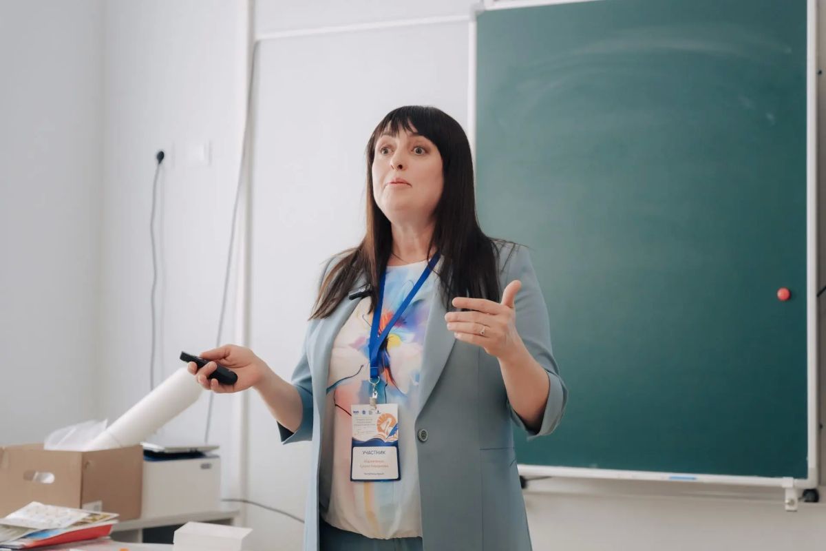 Учитель родного языка и литературы Сусана Энверовна Абдувелиева поделилась своими эмоциями после участия в конкурсе «Лучший учитель родного языка» Учитель родного языка и литературы Сусана Энверовна Абдувелиева поделилась своими эмоциями после участия в конкурсе «Лучший учитель родного языка»