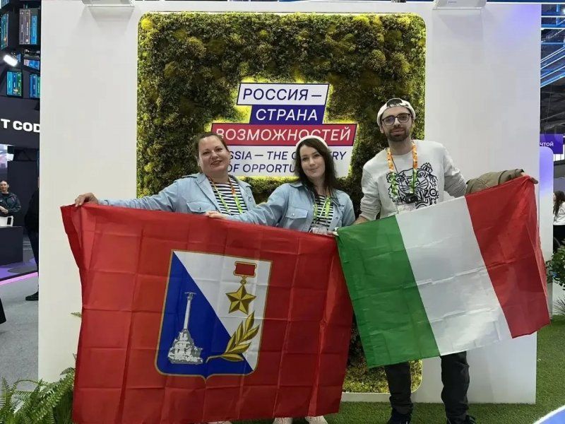 Севастопольцы представляют город на Международном фестивале молодежи Севастопольцы представляют город на Международном фестивале молодежи