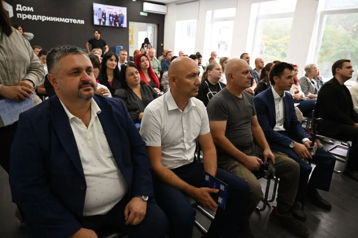 В Крыму стартовал новый поток программы «СВОё дело» В Крыму стартовал новый поток программы «СВОё дело»