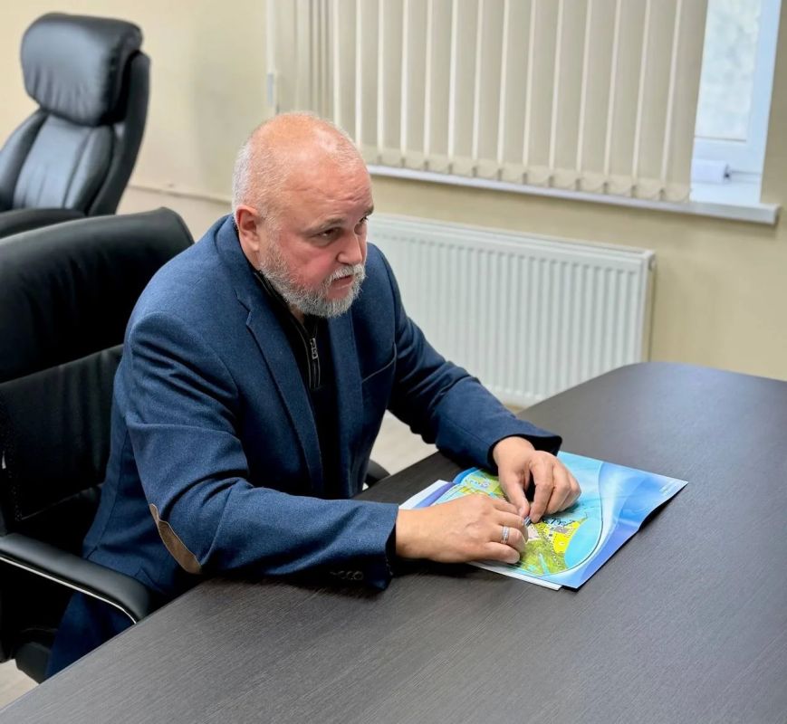 Сергей Цивилев и Михаил Развожаев обсудили подготовку Севастополя к отопительному сезону Сергей Цивилев и Михаил Развожаев обсудили подготовку Севастополя к отопительному сезону