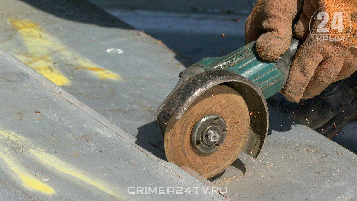 Незаконно установленный гараж разобрали на Орлиной улице в Ялте